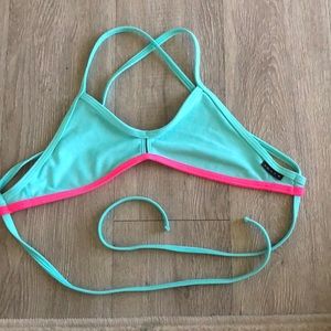 Jolyn Vent contrast top